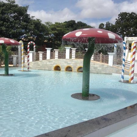 Lacqua diRoma flat com Park aquático aberto 24 horas ! Caldas Novas Esterno foto